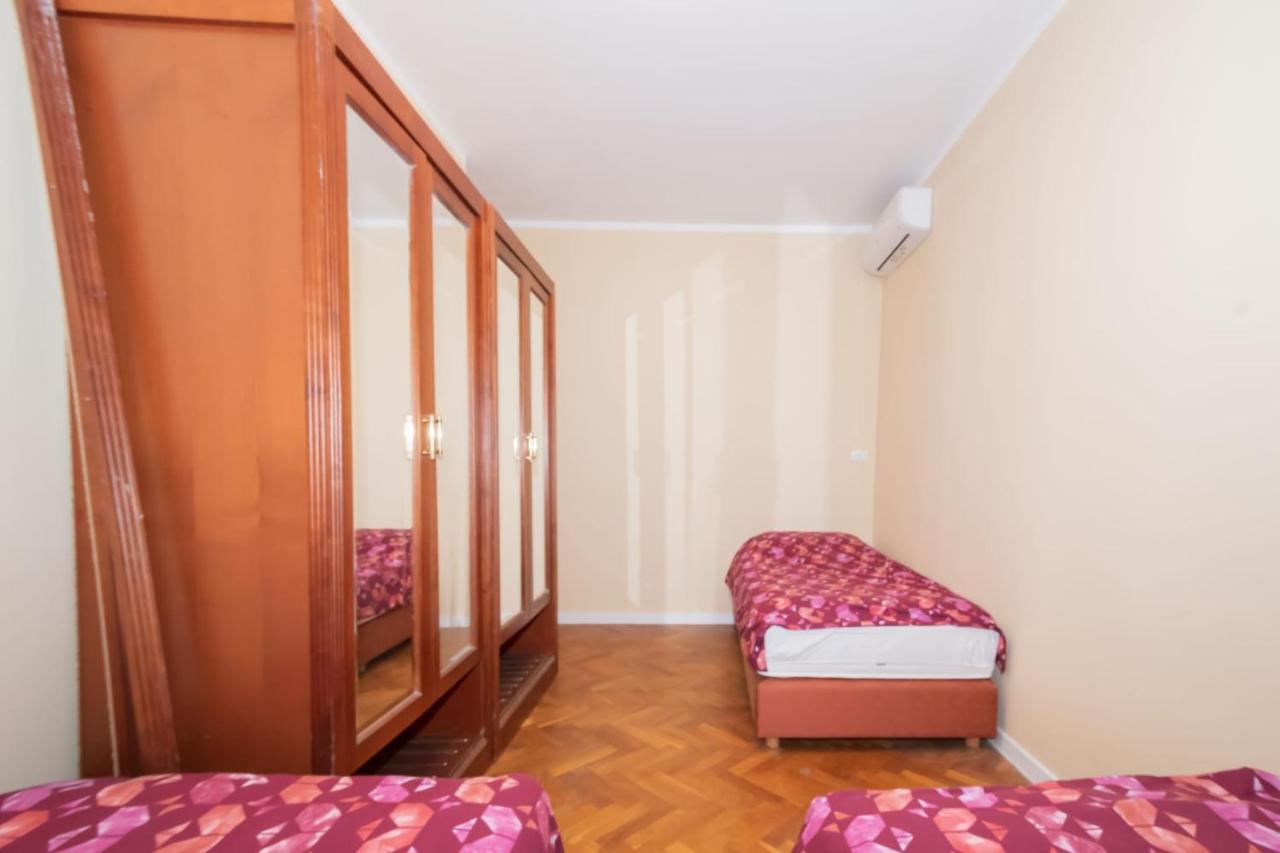 Hostel Old School Rijeka Exterior photo