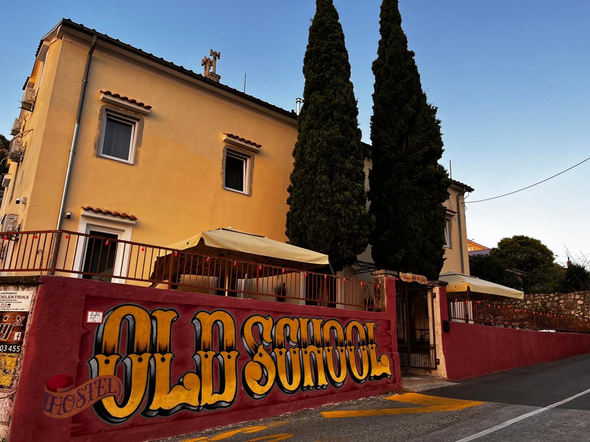 Hostel Old School Rijeka Exterior photo